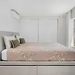 Appartement Whome Family - Urban Retreat With Parking, Ac, Elevator In Great Location *