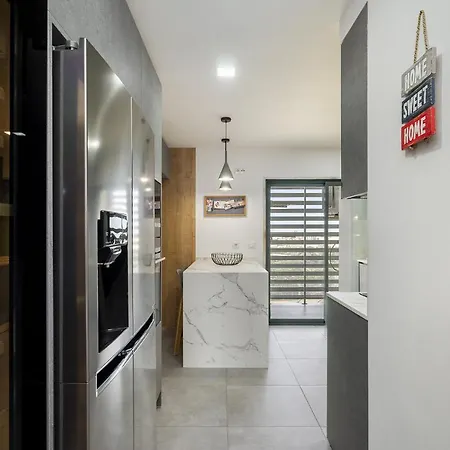 Whome Family - Urban Retreat With Parking, Ac, Elevator In Great Location * Lissabon